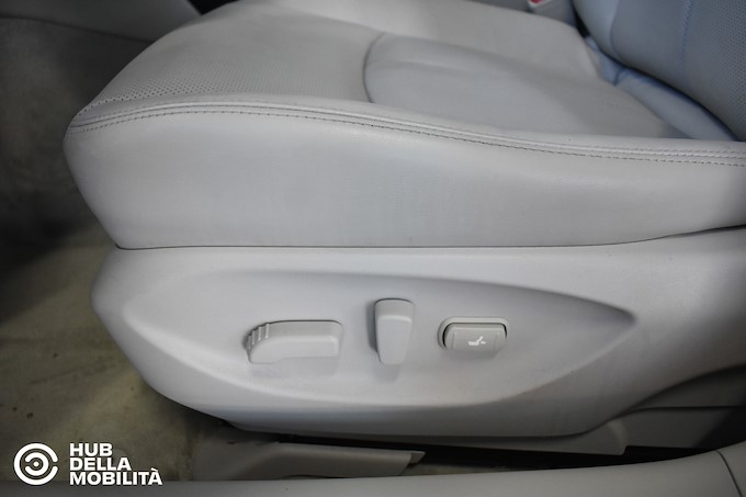 INFINITI 2.2 diesel AT Premium