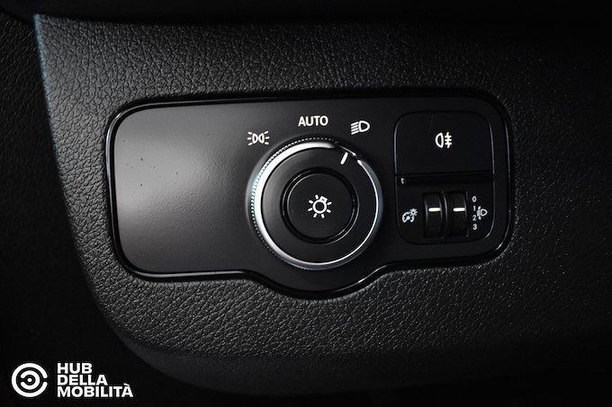 MERCEDES-BENZ Sprinter F43/35 416 CDI RWD TA-RG Furgone