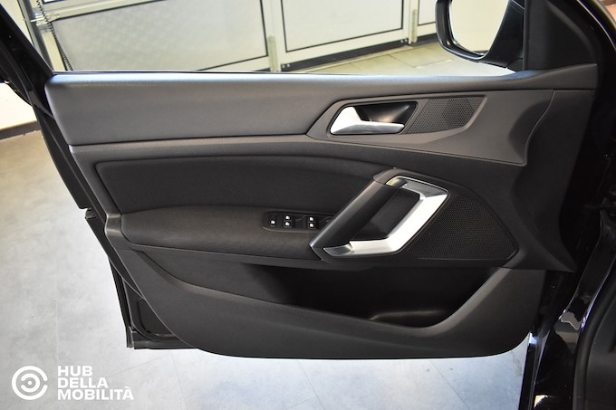 PEUGEOT 308 BlueHDi 130 S&S SW Business