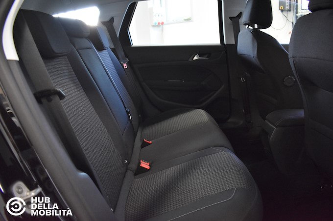 PEUGEOT 308 BlueHDi 130 S&S SW Business