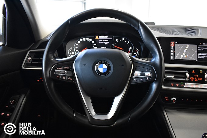 BMW 318d 48V Touring Business Advantage