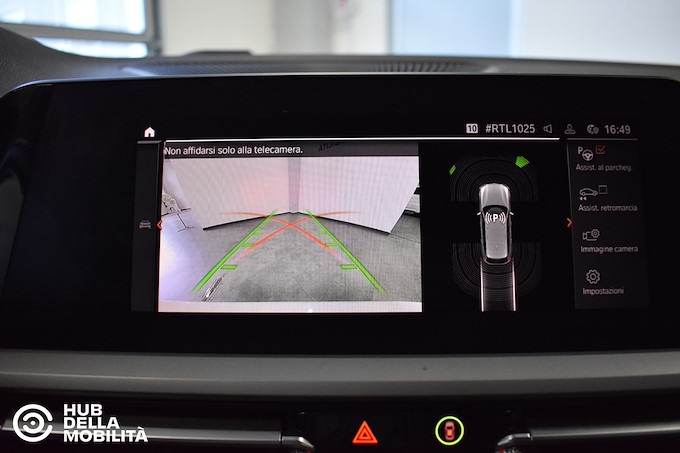 BMW 318d 48V Touring Business Advantage