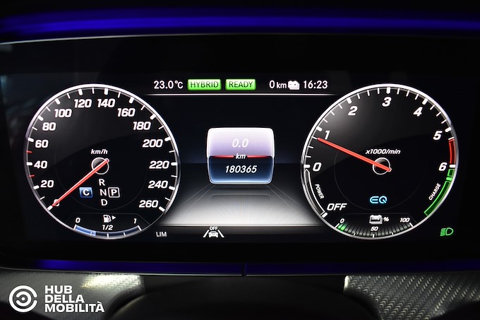 MERCEDES-BENZ E 300 de S.W. Auto EQ-Power Premium