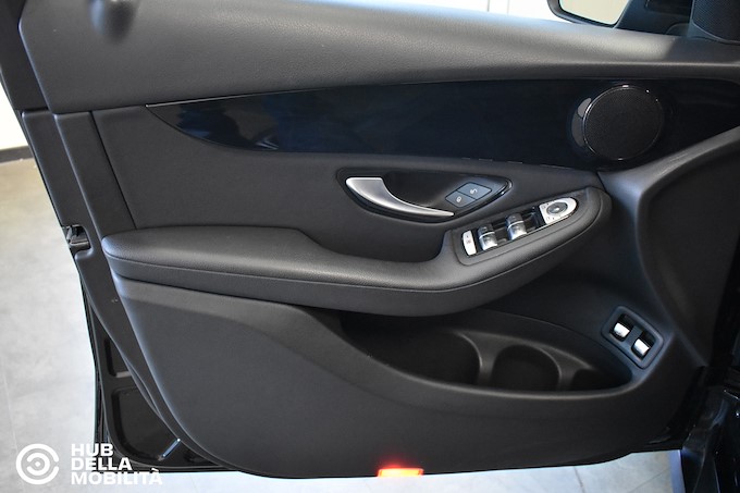 MERCEDES-BENZ GLC 300 e 4Matic Plug-in hybrid Coupé Business