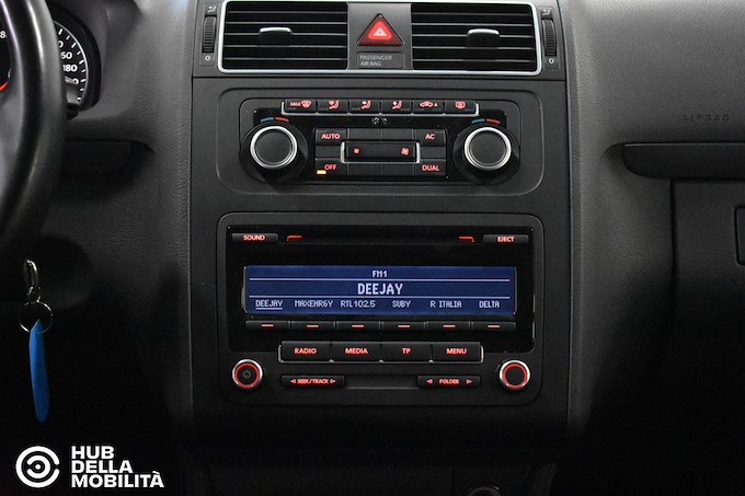 VOLKSWAGEN Touran Business 1.4 Comfortline EcoFuel