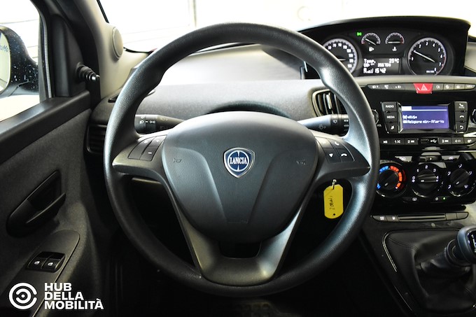 LANCIA Ypsilon 1.2 69 CV 5 porte GPL Silver