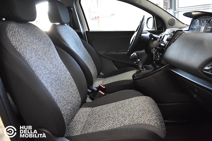 LANCIA Ypsilon 1.2 69 CV 5 porte GPL Silver