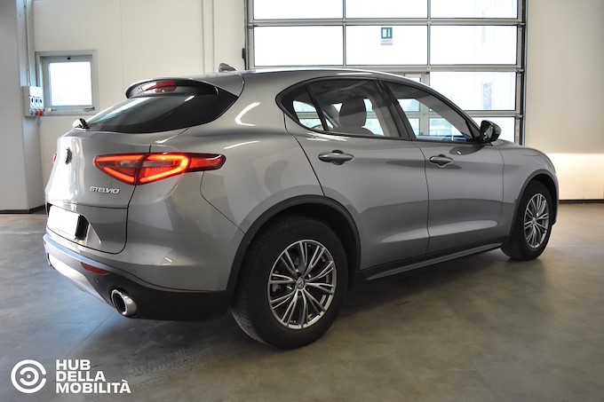 ALFA ROMEO Stelvio 2.2 Turbodiesel 160 CV AT8 RWD Business