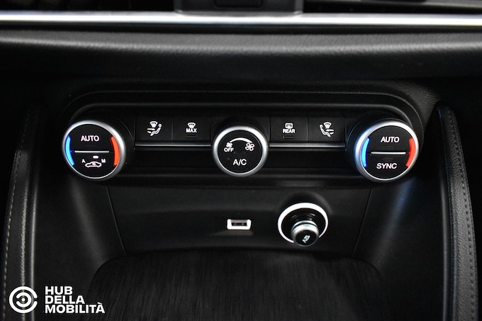 ALFA ROMEO Stelvio 2.2 Turbodiesel 160 CV AT8 RWD Business