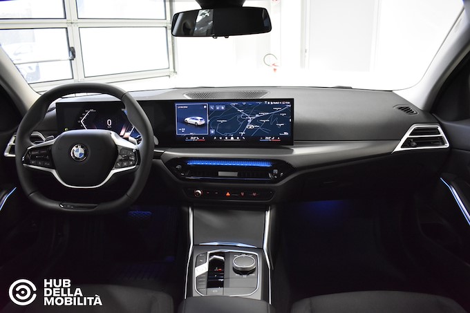 BMW 320d 48V xDrive Touring