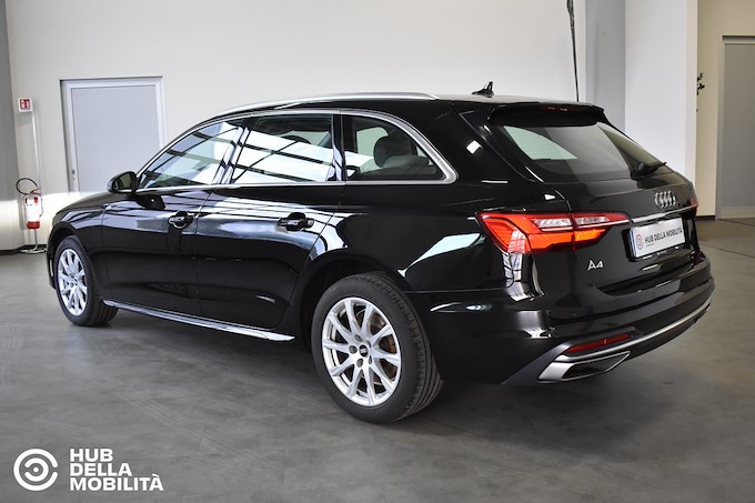 AUDI A4 Avant 30 TDI/136 CV S tronic Business Advanced