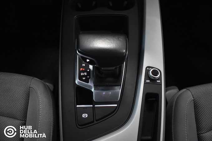 AUDI A4 Avant 30 TDI/136 CV S tronic Business Advanced