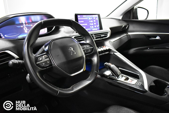 PEUGEOT 5008 BlueHDi 130 S&S EAT8 Business