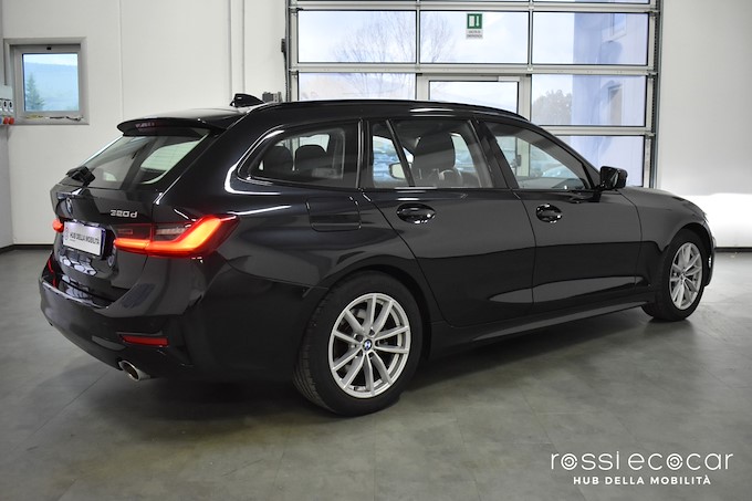 BMW 320d 48V Touring Business Advantage