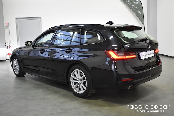 BMW 320d 48V Touring Business Advantage