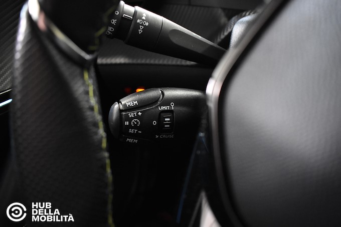 PEUGEOT 2008 BlueHDi 110 S&S GT