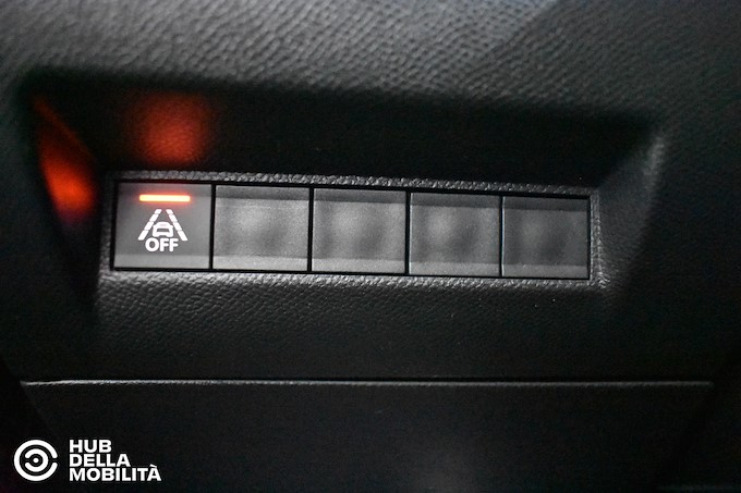 PEUGEOT 2008 BlueHDi 110 S&S GT