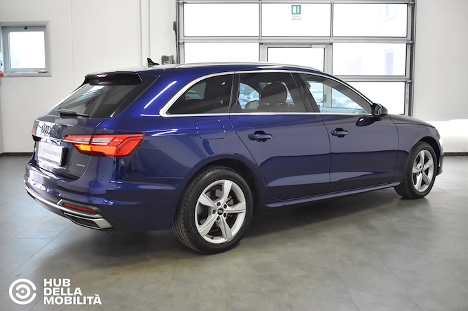 AUDI A4 Avant 40 TDI quattro S tronic Business Advanced