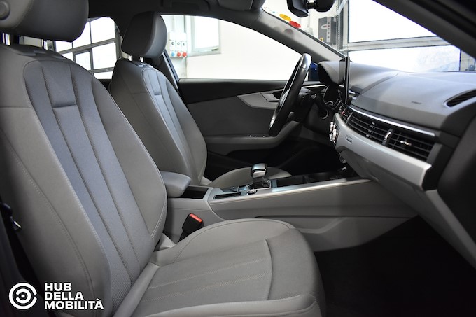 AUDI A4 Avant 40 TDI quattro S tronic Business Advanced