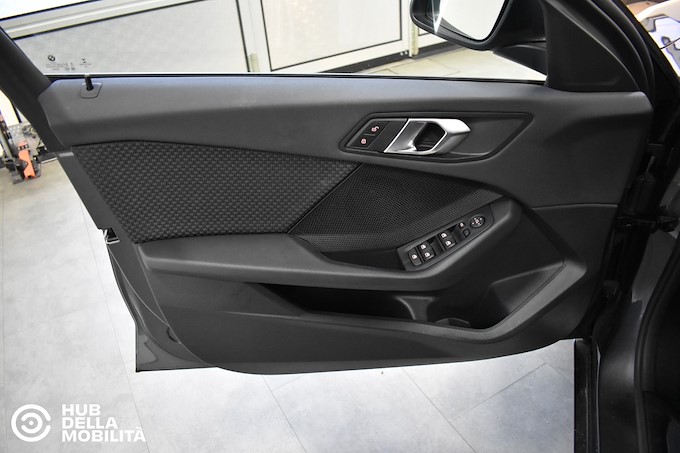 BMW 118d 5p. Business Advantage