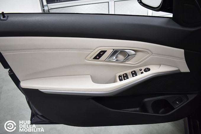 BMW 318d 48V Touring