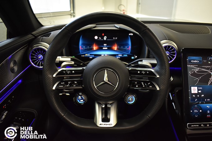 MERCEDES-BENZ SL 43 AMG Premium