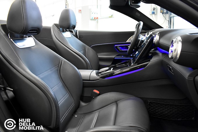 MERCEDES-BENZ SL 43 AMG Premium