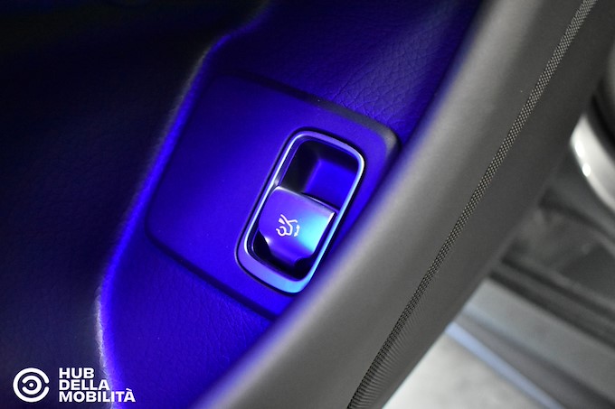 MERCEDES-BENZ SL 43 AMG Premium