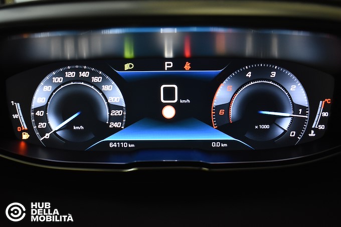 PEUGEOT 5008 BlueHDi 130 S&S EAT8 Business