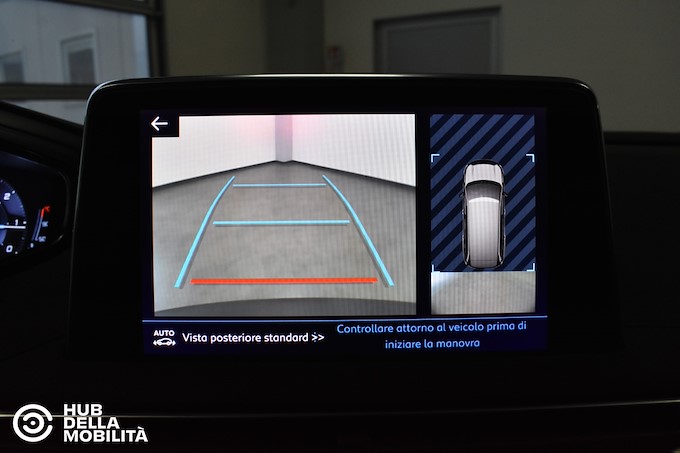 PEUGEOT 5008 BlueHDi 130 S&S EAT8 Business