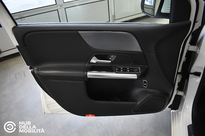 MERCEDES-BENZ B 180 d Automatic Sport Plus