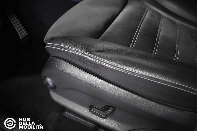 MERCEDES-BENZ GLC 300 de 4Matic Plug-in hybrid Coupé Premium