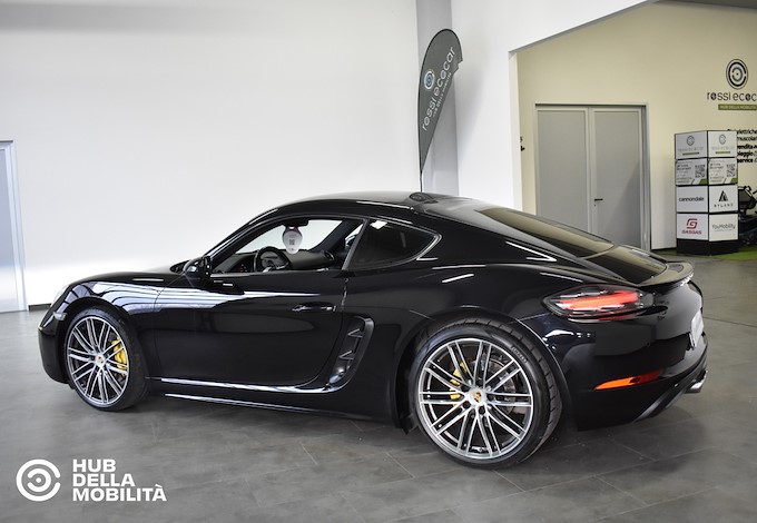 PORSCHE 718 Cayman 2.0