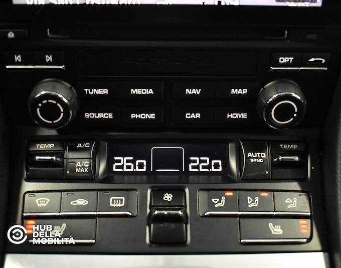 PORSCHE 718 Cayman 2.0