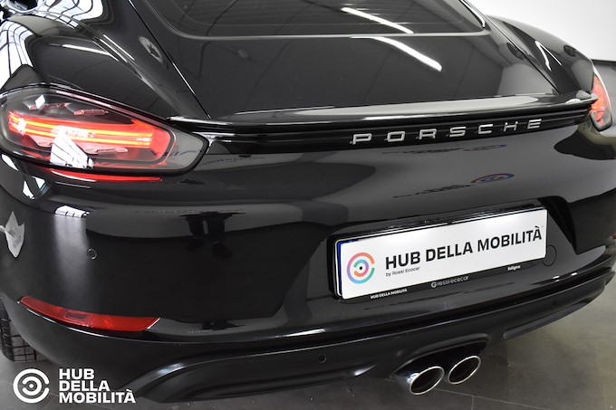 PORSCHE 718 Cayman 2.0