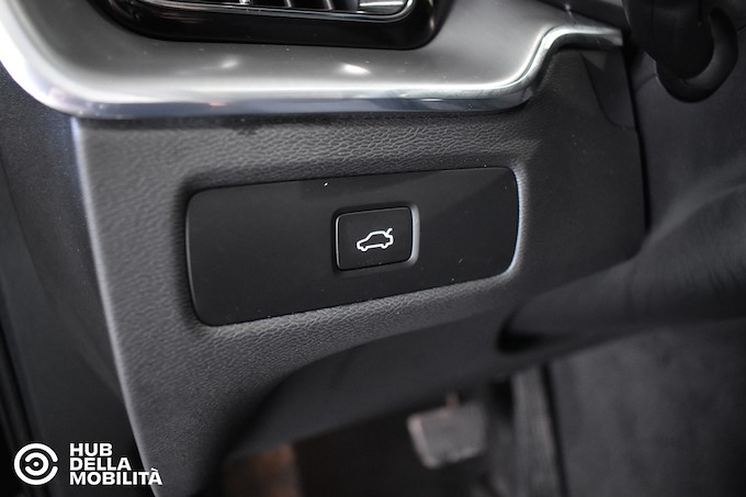 VOLVO XC60 B4 (d) automatico Core