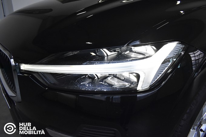 VOLVO XC60 B4 (d) automatico Core