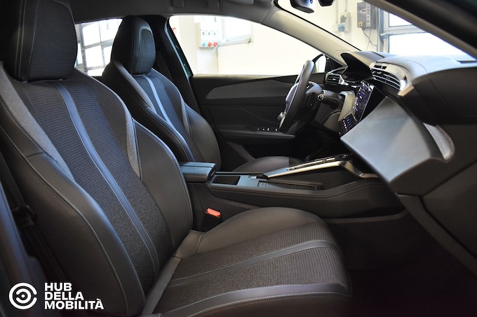 PEUGEOT 308 BlueHDi 130 S&S EAT8 SW Allure