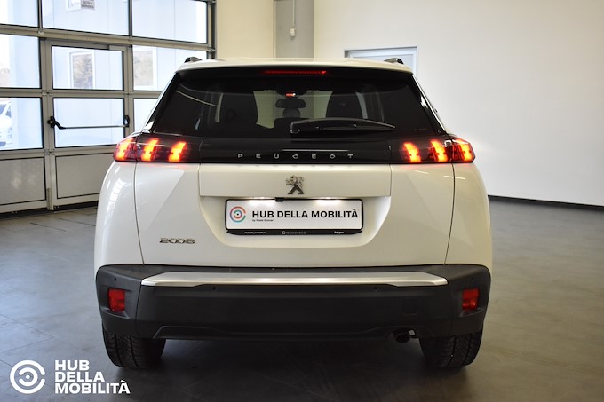 PEUGEOT 2008 PureTech 100 S&S Allure Navi Pack