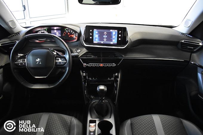 PEUGEOT 2008 PureTech 100 S&S Allure Navi Pack