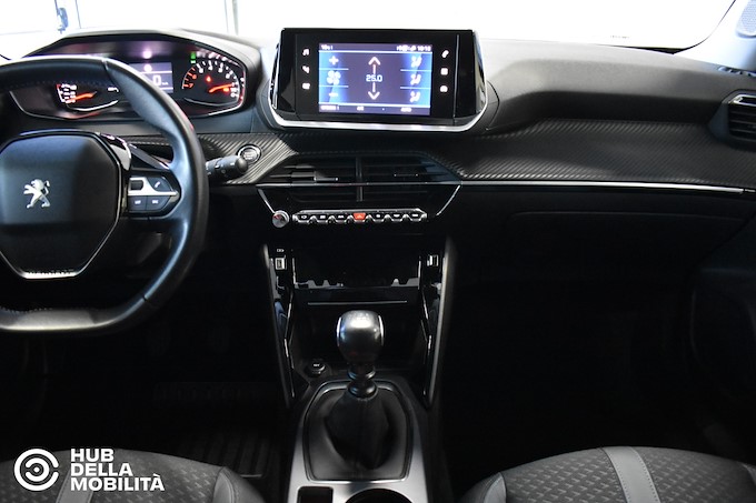 PEUGEOT 2008 PureTech 100 S&S Allure Navi Pack