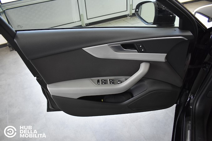 AUDI A4 Avant 40 g-tron S tronic