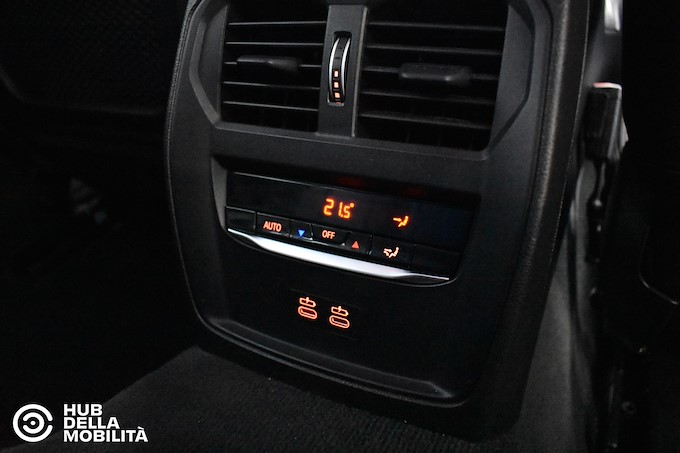 BMW 318d 48V Touring Business Advantage