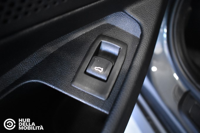 BMW 318d 48V Touring Business Advantage