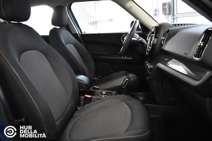 MINI Mini 2.0 Cooper D Business Countryman Automatica