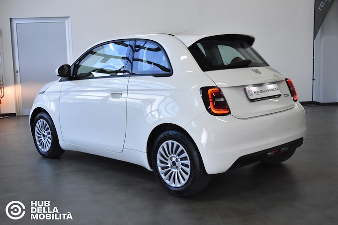 FIAT 500e Berlina 23,8 kWh