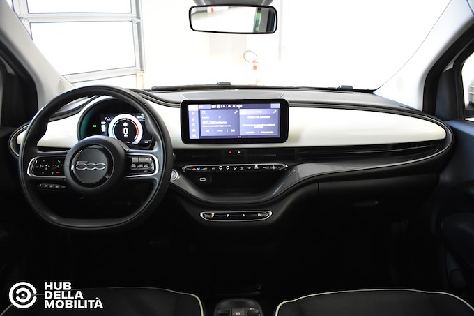 FIAT 500e Berlina 23,8 kWh