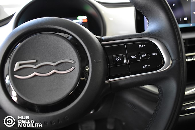 FIAT 500e Berlina 23,8 kWh