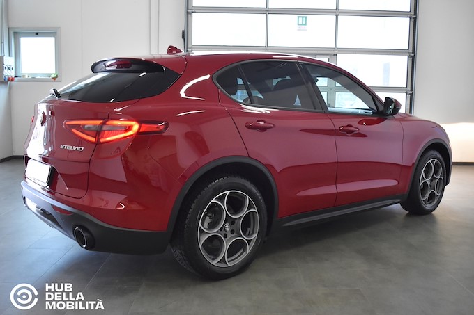 ALFA ROMEO Stelvio 2.2 Turbodiesel 190 CV AT8 Q4 Sprint