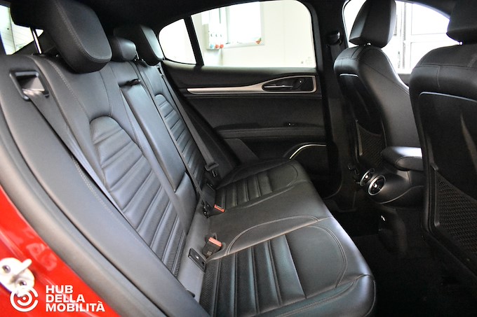 ALFA ROMEO Stelvio 2.2 Turbodiesel 190 CV AT8 Q4 Sprint
